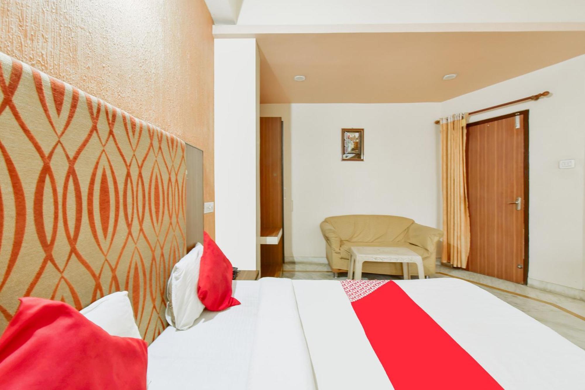 Super Hotel O Rmg Stays Ajmer Esterno foto